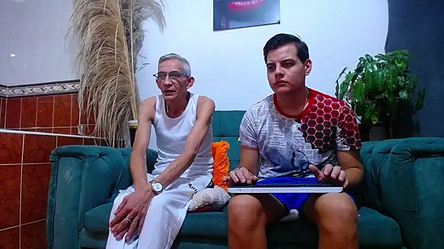 Leon hot X online show from February 2025 05:10:01 AM