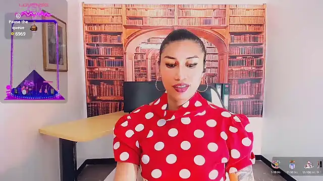 Snapshot of khiara_moretti chatting on February 2025 01:36:01 AM khiara moretti online show from February 2025 01:36:01 AM