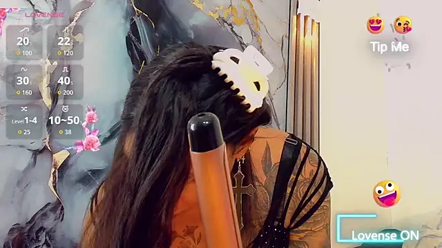 khiara moretti online show from February 2026 12:17:02 PM