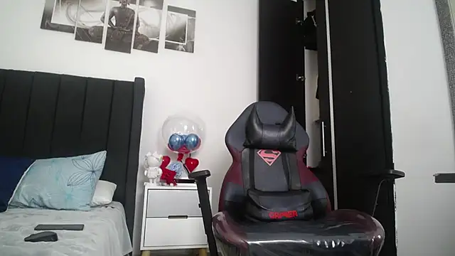 Snapshot of muscle_ares chatting on February 2025 03:36:02 PM muscle ares online show from February 2025 03:36:02 PM