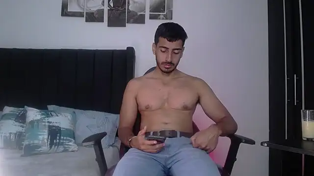 Snapshot of muscle_ares chatting on March 2025 11:44:02 AM muscle ares online show from March 2025 11:44:02 AM