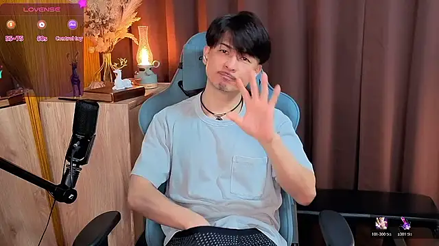 HARU-outdoor-x online show from November 2025 02:28:02 PM