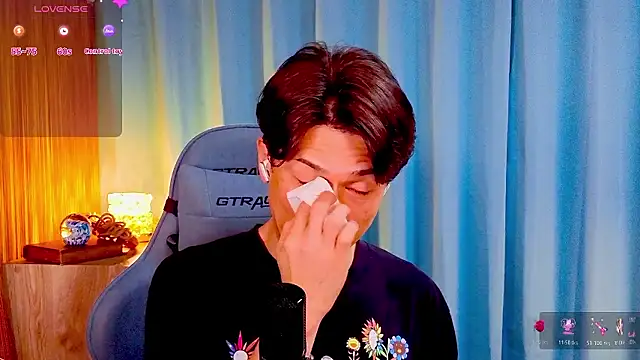 HARU-outdoor-x online show from March 2026 02:28:02 PM