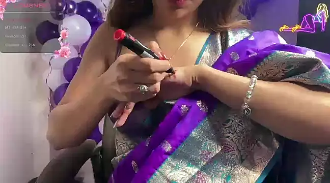 Snapshot of Royal_girl_1 chatting on December 2024 07:53:02 PM Royal girl 1 online show from December 2024 07:53:02 PM