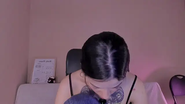 Snapshot of phoenix_xx chatting on March 2026 05:51:02 PM phoenix xx online show from March 2026 05:51:02 PM