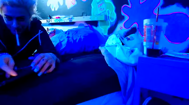Snapshot of watermellonpussy chatting on December 2024 04:12:01 AM watermellonpussy online show from December 2024 04:12:01 AM