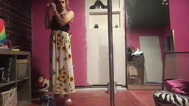 Snapshot of watermellonpussy chatting on December 2024 01:44:02 PM watermellonpussy online show from December 2024 01:44:02 PM