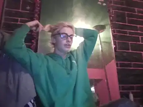 Snapshot of watermellonpussy chatting on February 2025 06:02:02 AM watermellonpussy online show from February 2025 06:02:02 AM