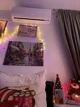 EvelynFrances online show from December 2024 05:58:01 PM