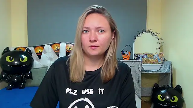 SallyVerda online show from October 2025 05:23:02 PM