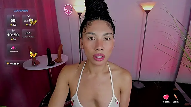 Snapshot of Dayanna_tecca chatting on March 2025 11:04:02 PM Dayanna tecca online show from March 2025 11:04:02 PM