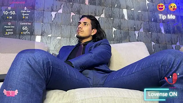 Tom blunt96 online show from February 2025 08:42:02 AM