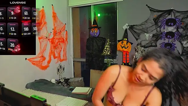 Snapshot of arteverena chatting on October 2025 12:11:02 AM arteverena online show from October 2025 12:11:02 AM