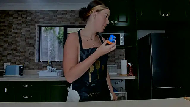 C1eopatra online show from December 2024 04:28:02 PM