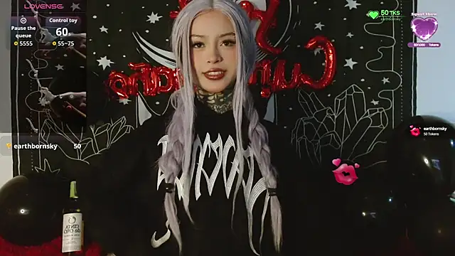Isabella  dark online show from October 2025 01:28:01 AM