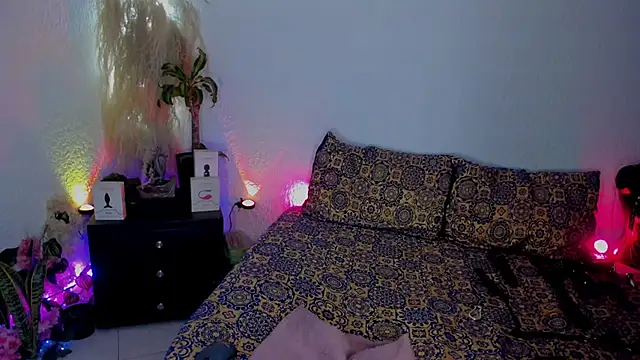 Jeanineescott online show from September 2025 04:03:01 AM