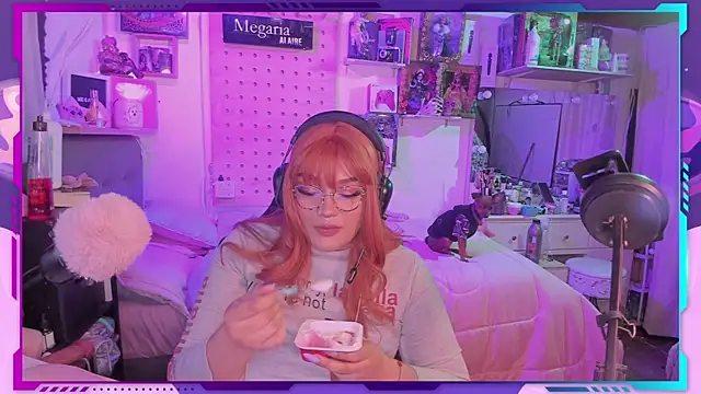 MegariaB online show from October 2025 04:02:01 AM