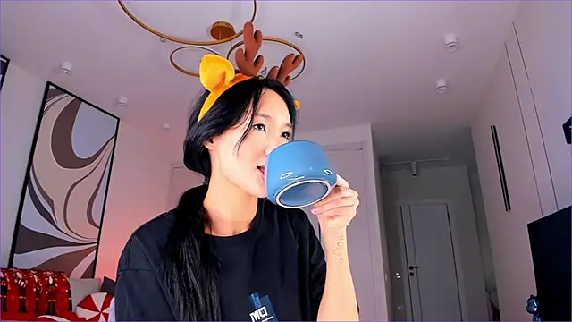 Snapshot of Sweet_yasu chatting on December 2024 08:10:02 AM Sweet yasu online show from December 2024 08:10:02 AM