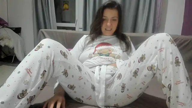 Dyana Kaylinn online show from February 2025 02:20:02 AM