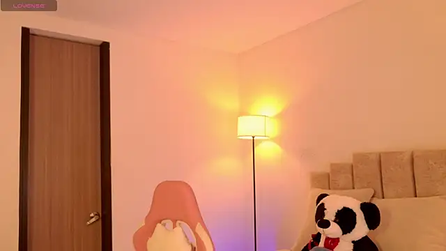 KaylaCollinsX online show from July 2026 10:16:01 PM