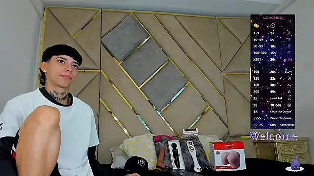 AmberAdams  online show from November 2025 01:45:01 PM