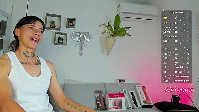 AmberAdams  online show from December 2025 03:27:02 PM