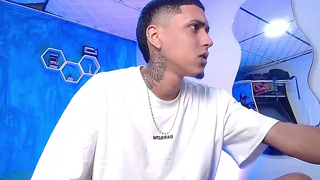 Liam lee online show from December 2024 03:30:02 PM