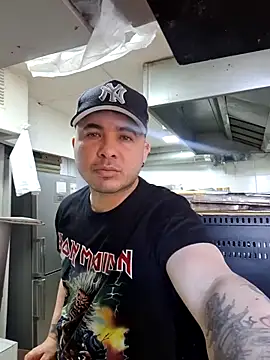 Victorjose3030 online show from October 2025 07:38:01 PM