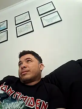 Victorjose3030 online show from October 2025 05:13:02 PM