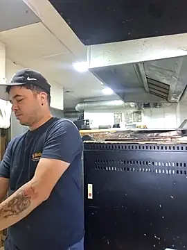 Victorjose3030 online show from December 2025 07:44:01 PM