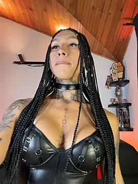 Snapshot of Juana_777 chatting on May 2026 03:35:01 AM Juana 777 online show from May 2026 03:35:01 AM