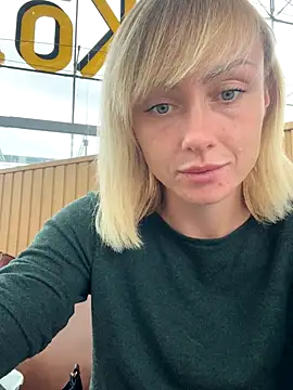 haileyhope  online show from September 2025 04:07:02 PM