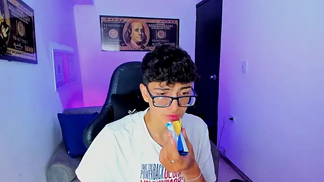 TylerWhite  online show from February 2025 02:47:02 AM