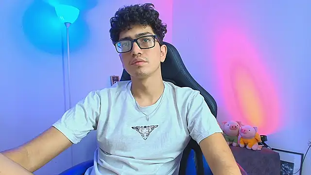 TylerWhite  online show from January 2026 03:53:01 AM