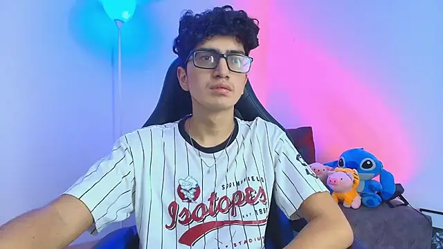 TylerWhite  online show from January 2026 08:45:02 PM