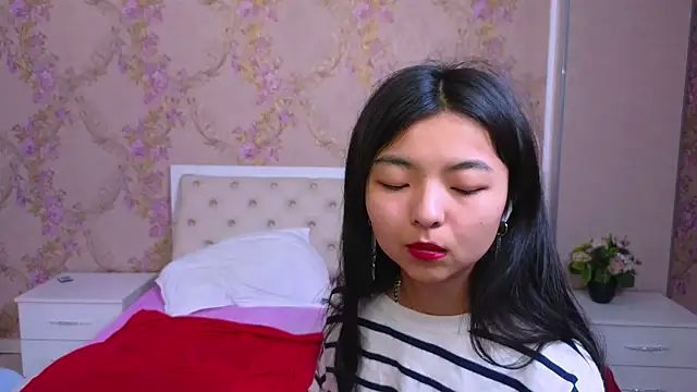 Shy Kira online show from February 2025 12:37:01 PM