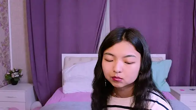 Shy Kira online show from February 2025 06:35:02 PM