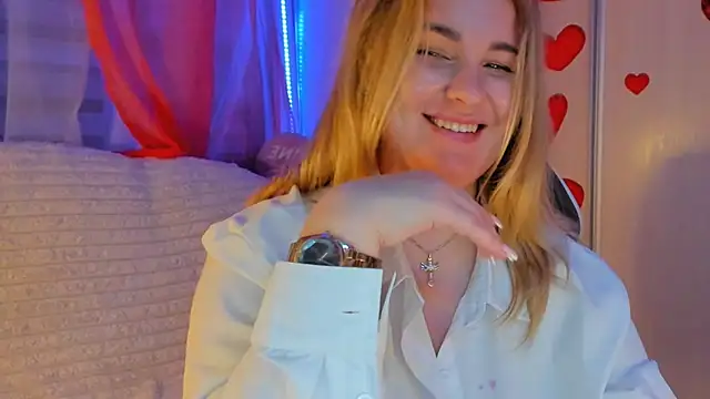 CoraSwon online show from March 2025 12:05:02 AM