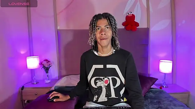 Maxim-Walker online show from February 2025 03:01:01 AM