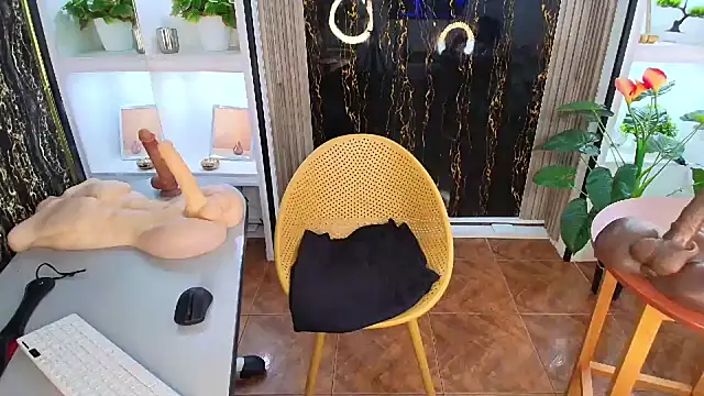 GianellaCox  online show from February 2025 01:20:01 PM