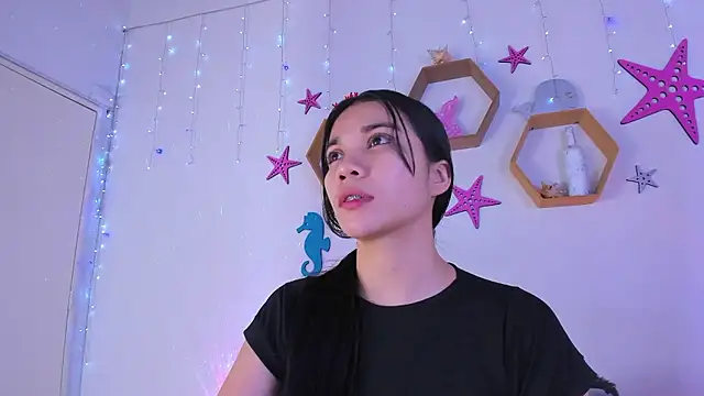 Emiily Parkerr online show from November 2025 02:55:02 AM