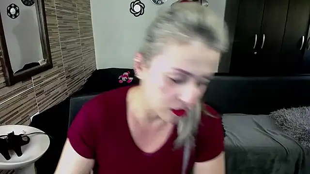 Emma Rizzoo online show from September 2025 06:53:01 PM