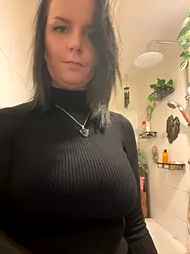 Off  Melonenmandy online show from November 2025 07:38:01 PM