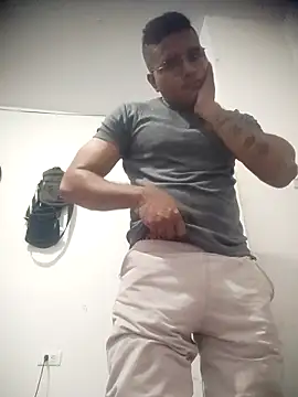 SaucyAffair0 online show from March 2026 12:38:01 AM