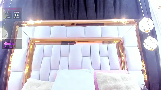 RileySweett online show from November 2025 12:16:02 PM