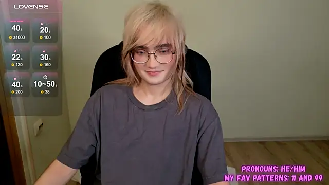 CuteYukiKun online show from October 2025 09:13:02 PM