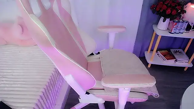 San   San online show from April 2026 01:18:01 PM