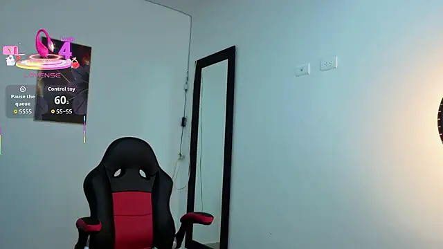 daniela xue online show from March 2026 08:01:01 PM