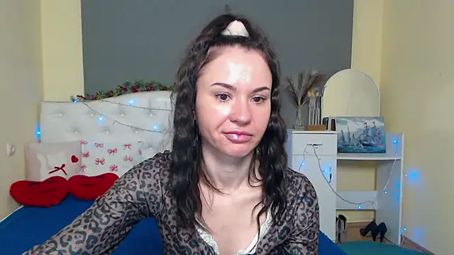 KaraCriegs online show from January 2026 06:33:01 PM