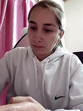 Iris love18 online show from March 2026 02:37:01 AM